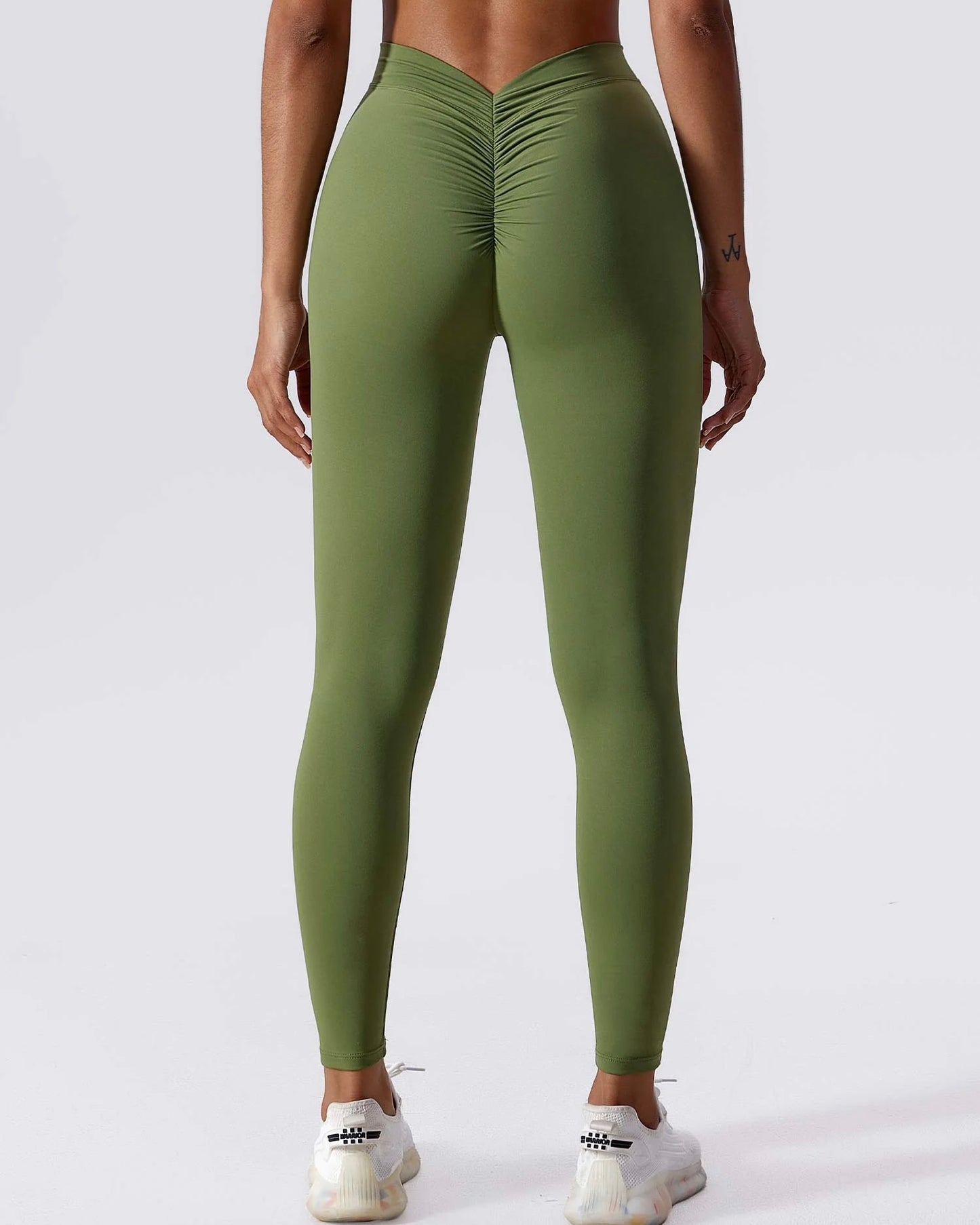 Go Time V-Back Scrunch Butt Leggings